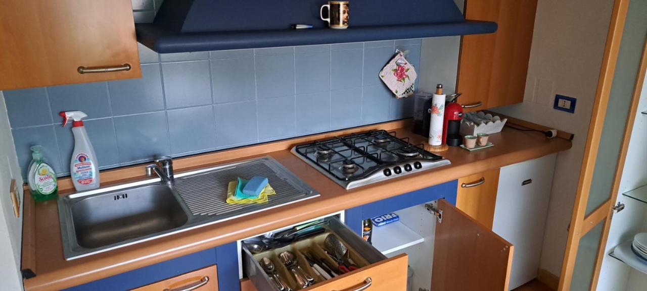 Casamarina Lägenhet Marina di Montemarciano Exteriör bild